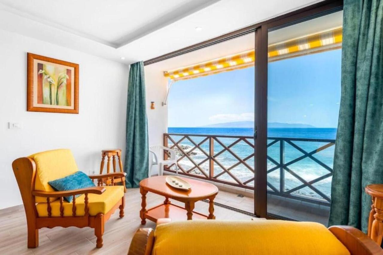 Neptuno Ocean Front Suite Puerto de Santiago  Buitenkant foto